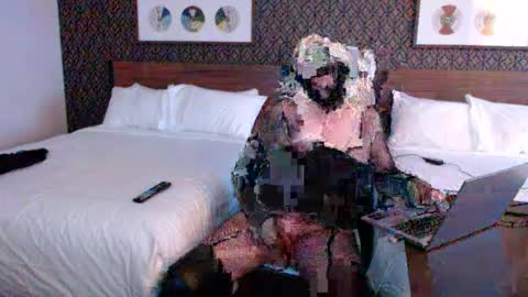 Snapshot of auntiejoan chatting on February 18, 11:41 pm Dodge001 online show from February 18, 11:41 pm