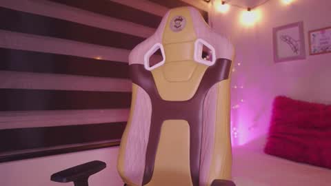 aura_rouss online show from November 28, 2:08 am