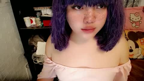 cute online show from March 4, 5:03 pm