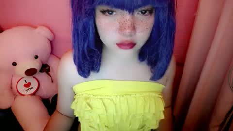 cute online show from May 13, 11:14 pm