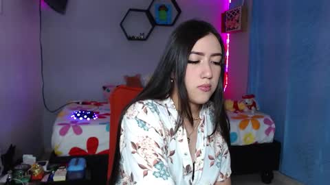 Snapshot of aurora_shy_ chatting on September 10, 6:25 am Aurora  online show from September 10, 6:25 am