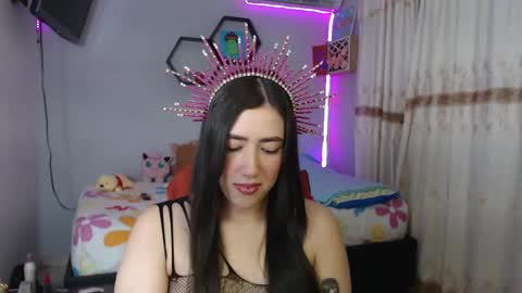 Snapshot of aurora_shy_ chatting on February 20, 8:14 pm Aurora  online show from February 20, 8:14 pm