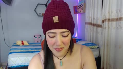 Snapshot of aurora_shy_ chatting on January 10, 3:07 am Aurora  online show from January 10, 3:07 am
