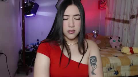 Aurora  online show from March 6, 5:50 am