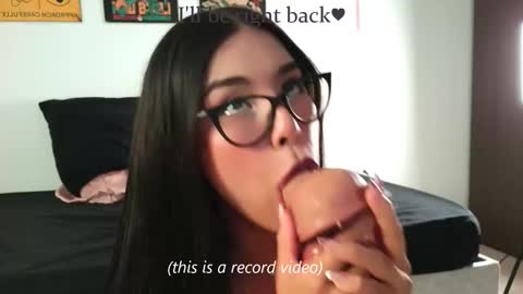 Aurora online show from February 8, 3:43 am