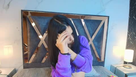 Aurora Diaz online show from April 21, 11:50 am