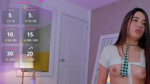Snapshot of auroramiiller chatting on October 7, 10:39 pm Aurora Miiller online show from October 7, 10:39 pm
