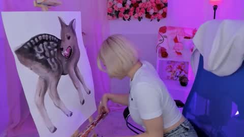 aurorawrenfield online show from October 28, 10:16 am