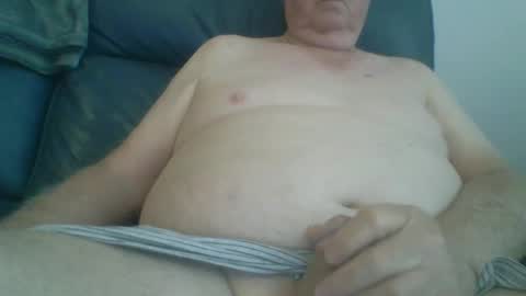 Snapshot of aussie1955 chatting on December 5, 7:55 pm aussie1955 online show from December 5, 7:55 pm