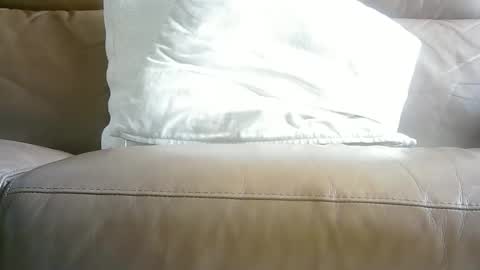 Justin online show from January 2, 3:26 am