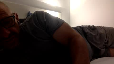 aussieguy59660 online show from March 4, 7:11 pm