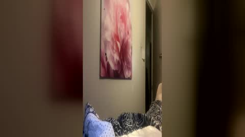 Milf4u online show from May 15, 11:07 am