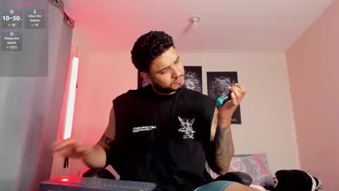 Snapshot of austintorres_ chatting on October 20, 2:49 am AustinTorres online show from October 20, 2:49 am