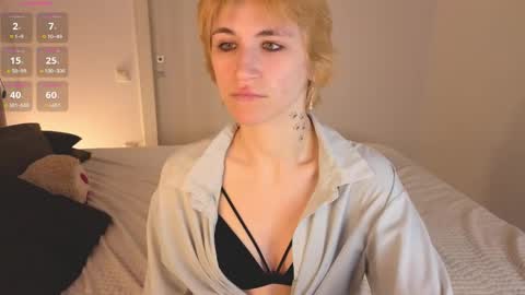 Alice online show from April 23, 4:08 pm