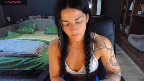 Ava online show from April 4, 11:50 am