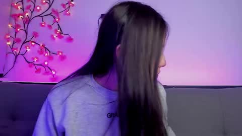              online show from November 29, 2:19 am