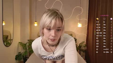 avabloom_ online show from October 30, 10:21 pm