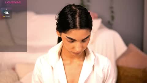 Ava online show from April 16, 7:03 pm