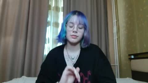 avaobierne online show from June 3, 6:49 am