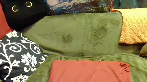 raven blue online show from February 21, 2:27 pm