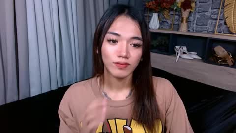 Avery online show from February 16, 9:35 pm