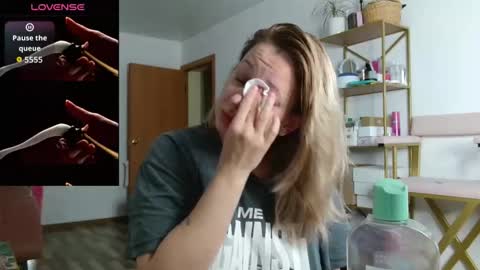 Avrora online show from October 22, 11:17 pm