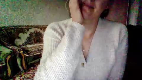 awesomeladyy online show from October 7, 12:56 pm