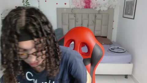 Axel online show from June 3, 1:41 am