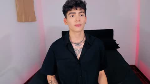 Axel online show from July 27, 10:40 pm