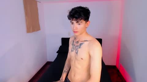 Axel online show from July 31, 11:28 pm