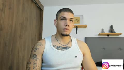 INDEPENDENT MODEL  online show from May 22, 2:24 pm