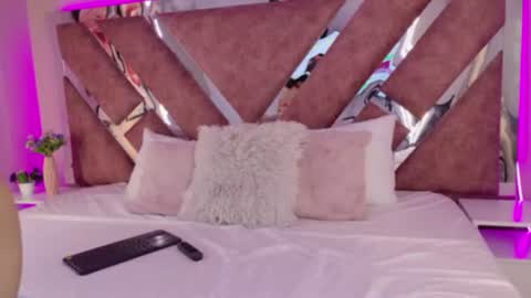 Axel and Renata online show from August 4, 9:44 pm