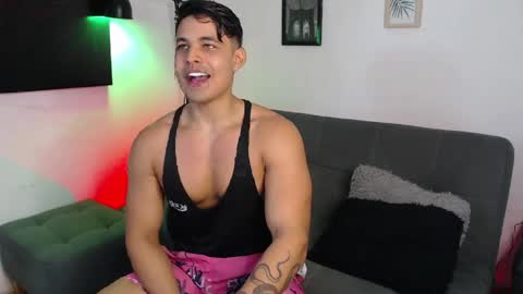 axell online show from April 19, 5:25 pm