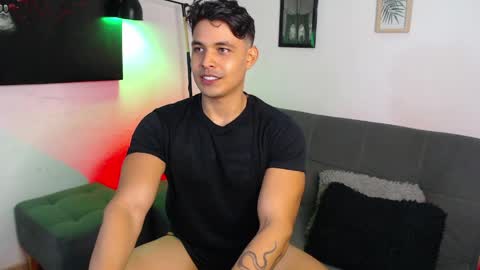 axell online show from April 15, 1:42 am