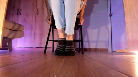 Snapshot of axellcollins chatting on March 8, 8:46 pm im your little femboy ALEX online show from March 8, 8:46 pm