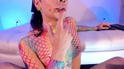 Snapshot of axellcollins chatting on March 8, 3:17 am im your little femboy ALEX online show from March 8, 3:17 am