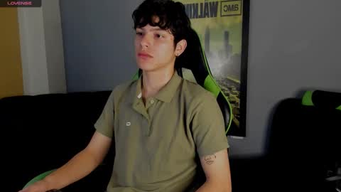 Axel Raven online show from January 3, 1:35 pm