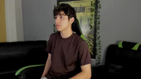 Axel Raven online show from December 26, 2:05 pm