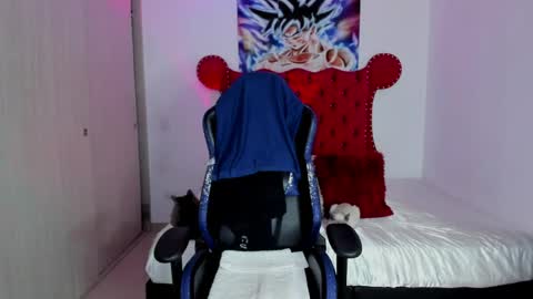 Axel online show from April 22, 11:17 am