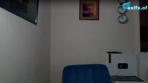 Axl online show from October 13, 6:54 pm