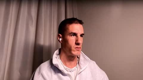 Axl online show from September 25, 1:56 am