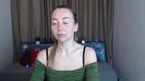 Jully online show from March 8, 5:01 pm