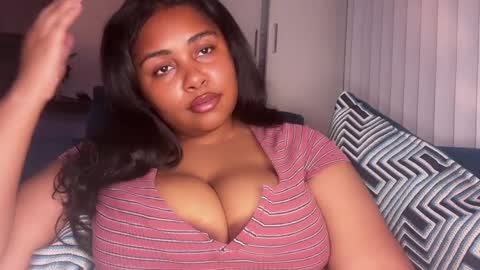 Aya online show from December 20, 7:44 am