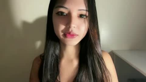 ayalvrs18 online show from July 24, 6:54 am