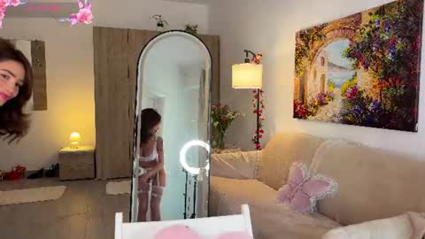 Alya online show from June 21, 3:40 pm