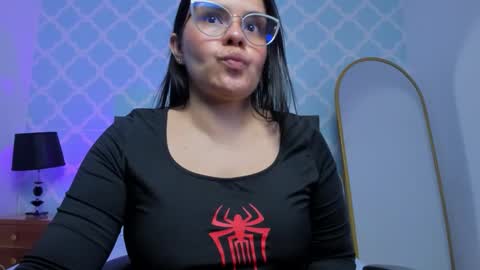 Alyda Jaramillo online show from February 2, 7:21 pm