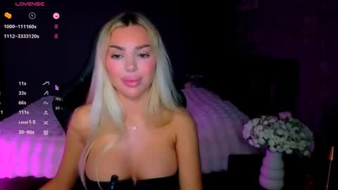  Ayla Demir  online show from July 12, 8:23 pm