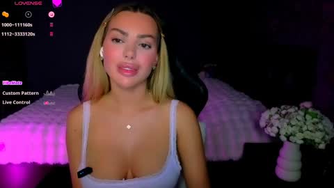  Ayla Demir  online show from May 25, 8:04 pm