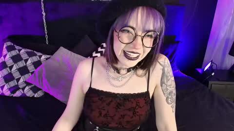 Aylen online show from October 7, 8:16 pm