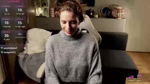 Ayreen Moore online show from September 13, 7:16 pm